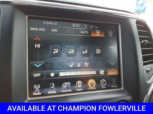 Used 2015 Jeep Grand Cherokee Overland w/ Advanced Technology Group AWD/4WD image 24