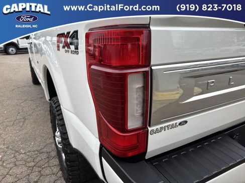 Used 2022 Ford F350 Platinum w/ FX4 Off-Road Package image 15