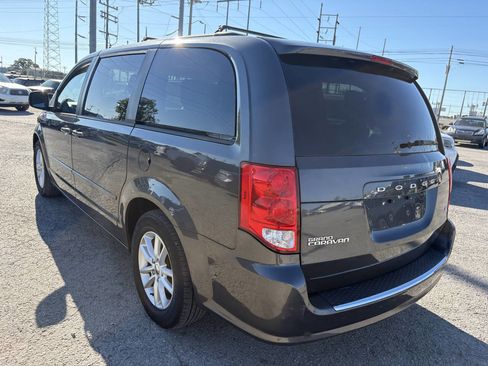 Used 2016 Dodge Grand Caravan SXT image 14