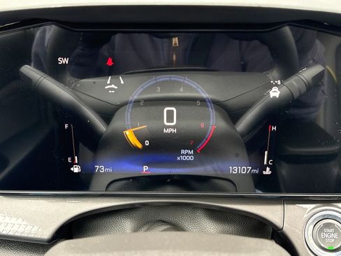 Used 2025 Chevrolet Trax ACTIV w/ Sunroof Package image 19