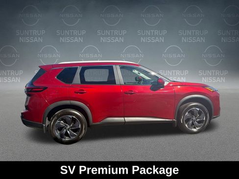 Used 2025 Nissan Rogue SV w/ SV Premium Package FWD image 7