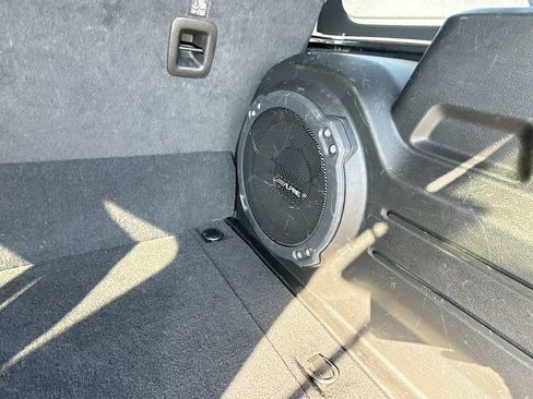 Used 2021 Jeep Wrangler Unlimited Sahara w/ Cold Weather Group AWD/4WD image 31