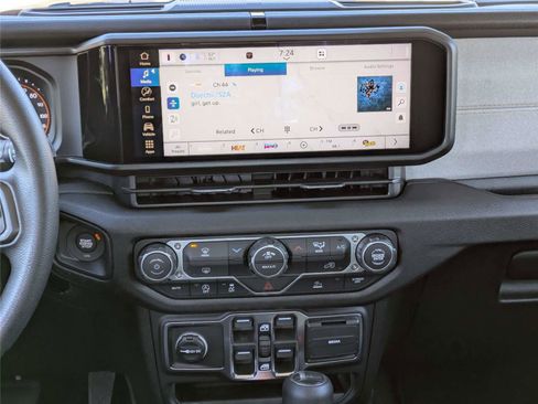 New 2026 Jeep Gladiator Sport image 17