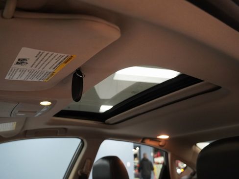 Used 2016 Nissan Altima 2.5 SL w/ 2.5 Technology w/LED Package image 4