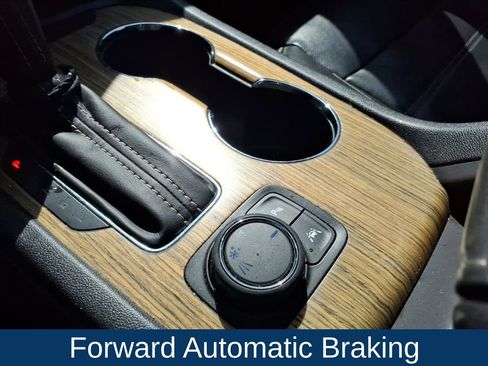 Used 2018 GMC Acadia Denali w/ Technology Package image 10