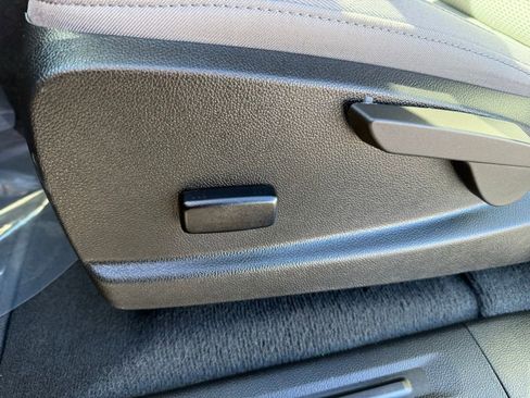 Certified 2022 Chevrolet Colorado W/T w/ WT Convenience Package image 13