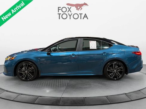 Used 2025 Toyota Camry XSE FWD image 3