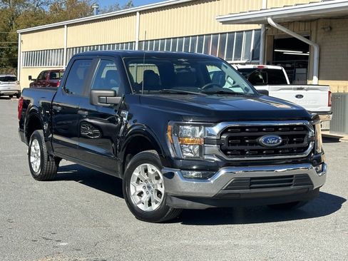 Used 2023 Ford F150 XLT image 38