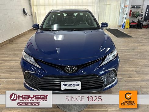 Used 2024 Toyota Camry XLE image 7