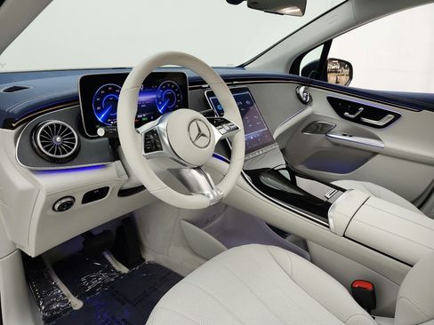 Certified 2026 Mercedes-Benz EQE 320 4MATIC SUV image 12