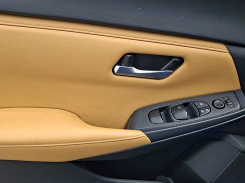 Certified 2023 Nissan Sentra SV w/ SV Premium Package FWD image 13