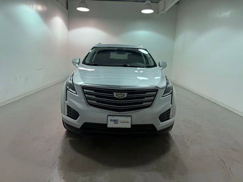 Used 2018 Cadillac XT5 Premium Luxury image 2