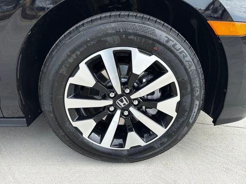 New 2026 Honda Odyssey EX-L image 10