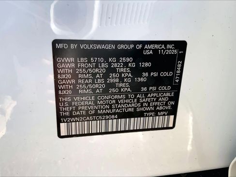New 2026 Volkswagen Atlas SE FWD image 21