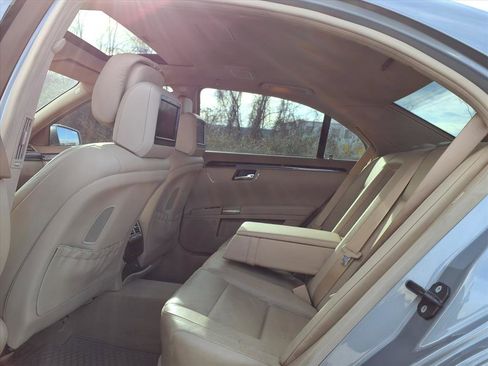 Used 2011 Mercedes-Benz S 550 4MATIC image 27