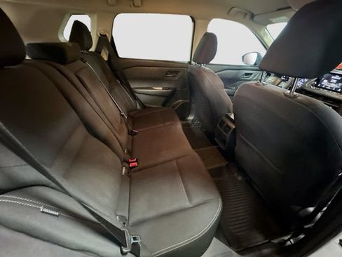 Used 2025 Nissan Rogue S AWD/4WD image 25