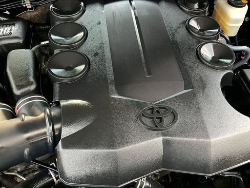 Used 2021 Toyota 4Runner SR5 RWD image 30