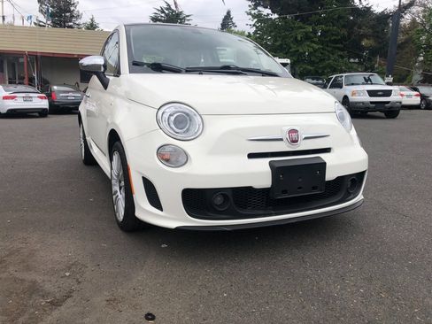 Used 2018 FIAT 500 Lounge FWD image 6