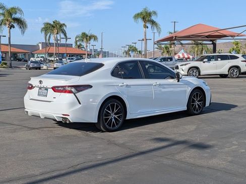 Used 2021 Toyota Camry SE w/ Carpet Mat Package (TMS) FWD image 5