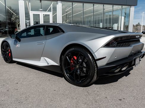 Used 2017 Lamborghini Huracan LP 610-4 Avio image 9