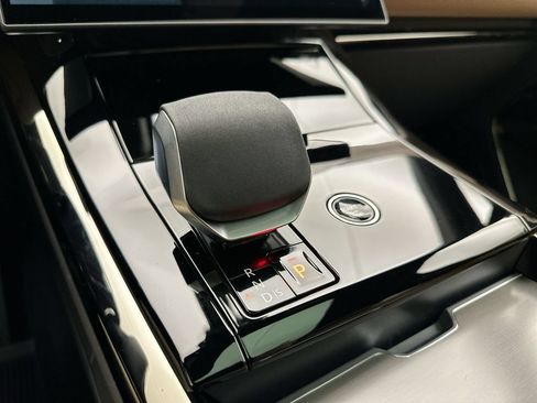 New 2026 Land Rover Range Rover Sport SE AWD/4WD image 12