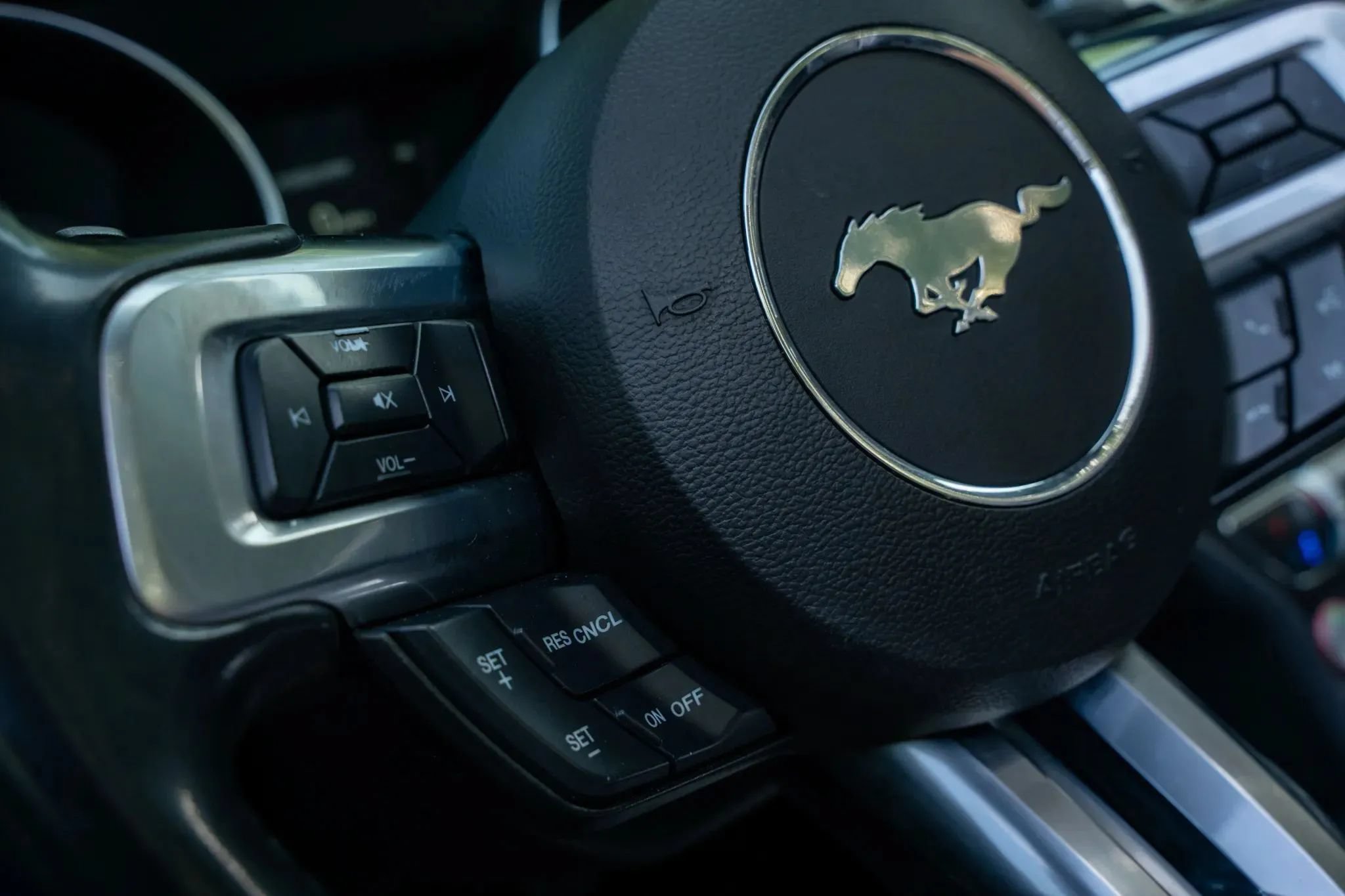 Used 2021 Ford Mustang Premium RWD image 23