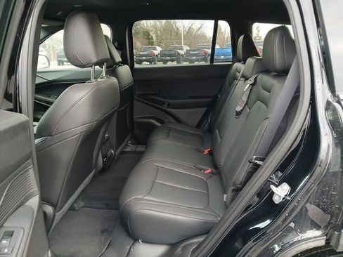 New 2026 Jeep Cherokee Limited image 27