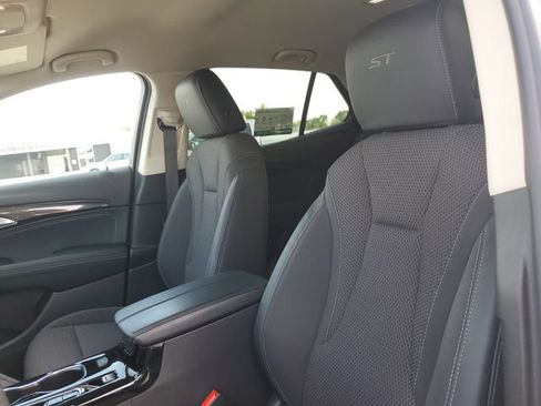 Certified 2023 Buick Envision Preferred w/ Sport Touring Package AWD/4WD image 5