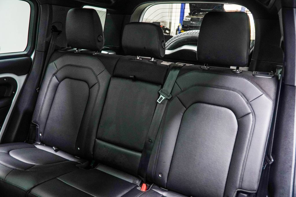 Used 2025 Land Rover Defender 110 S AWD/4WD image 45