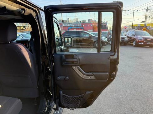 Used 2013 Jeep Wrangler Unlimited Sport AWD/4WD image 35