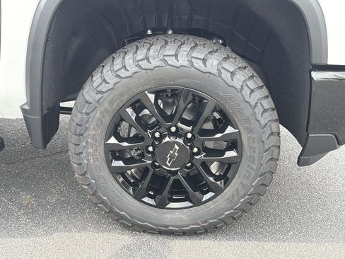 New 2026 Chevrolet Silverado 3500 LT w/ Trail Boss Package AWD/4WD image 12