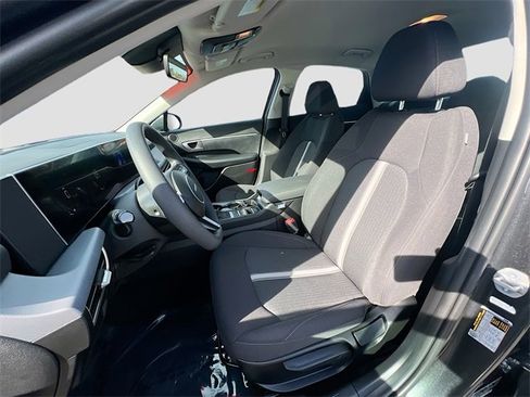 Used 2025 Hyundai Sonata SE image 19