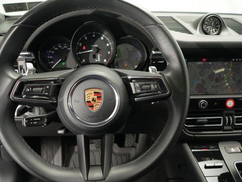 Used 2022 Porsche Macan AWD/4WD image 29