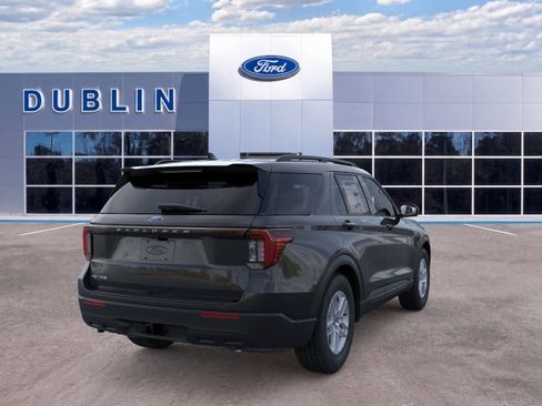 New 2026 Ford Explorer Active RWD image 37