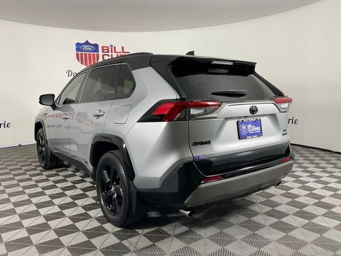Used 2019 Toyota RAV4 XSE image 5