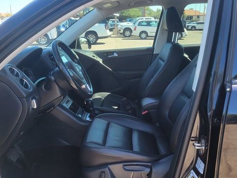 Used 2016 Volkswagen Tiguan S image 23