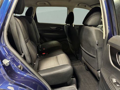 Used 2020 Nissan Rogue S FWD image 24