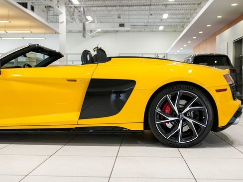 Used 2023 Audi R8 V10 performance RWD image 7