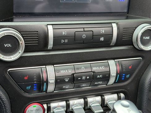 Used 2019 Ford Mustang Premium RWD image 18