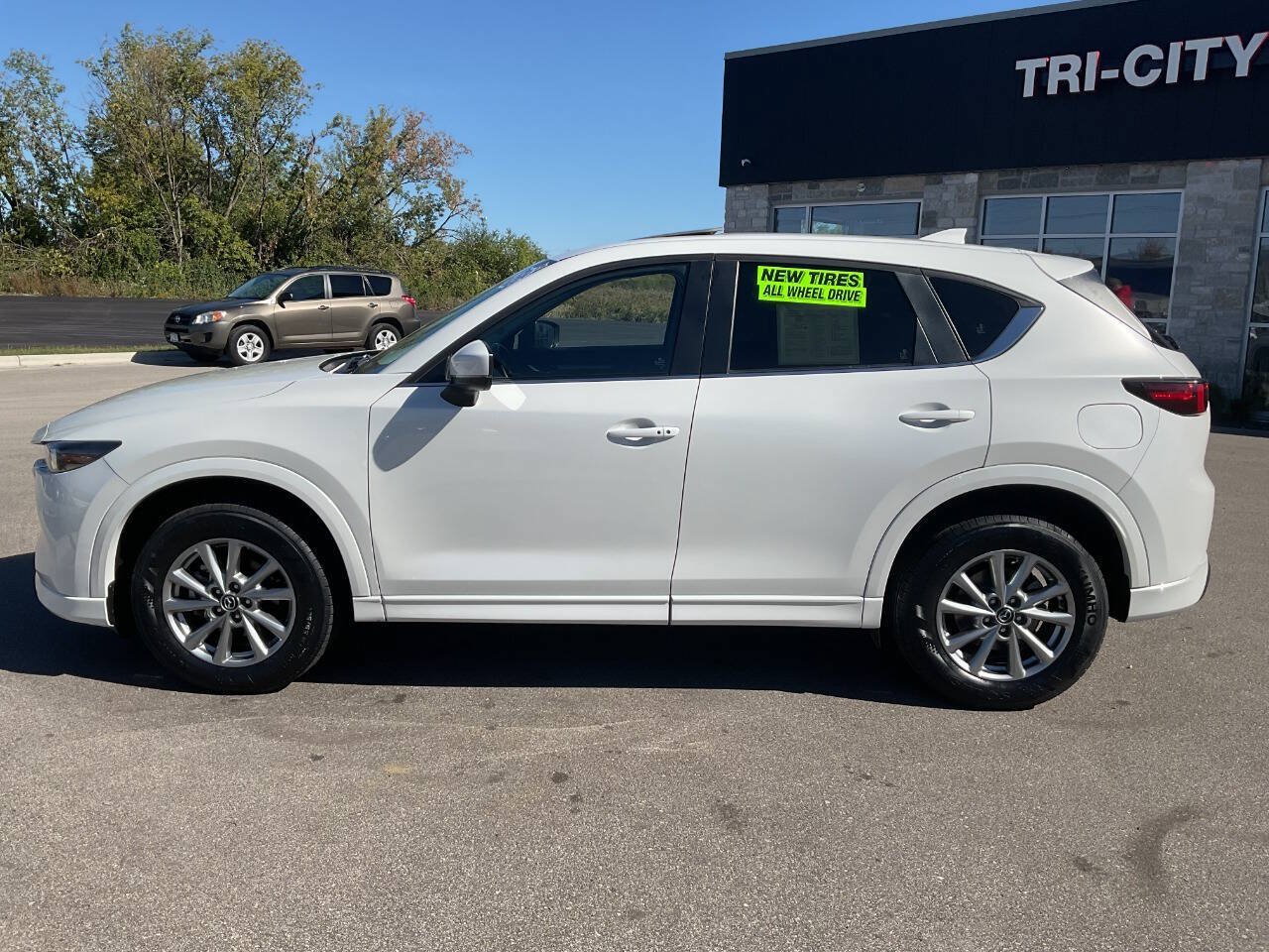 Used 2025 MAZDA CX-5 AWD 2.5 S w/ Preferred Package image 3