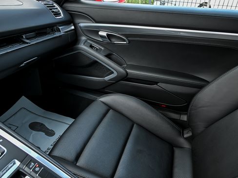 Used 2014 Porsche Boxster RWD image 40