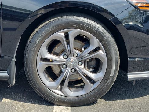 Certified 2023 Honda Accord EX image 8