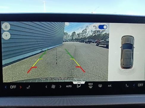 Used 2025 Ford Explorer Active image 23