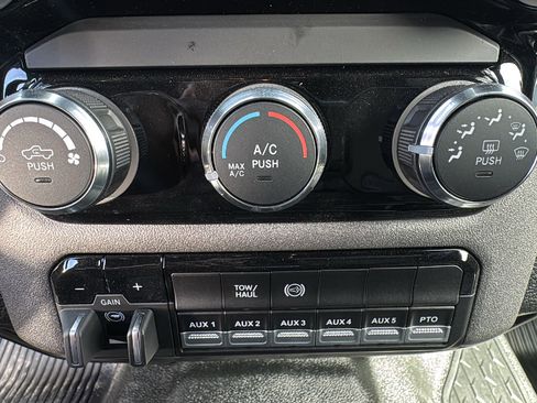 New 2026 RAM 5500 Tradesman w/ Chrome Appearance Group image 18