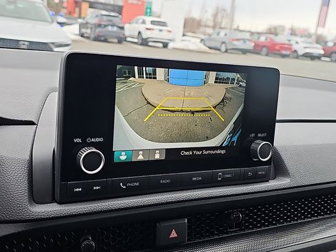 Used 2023 Honda CR-V Sport image 19