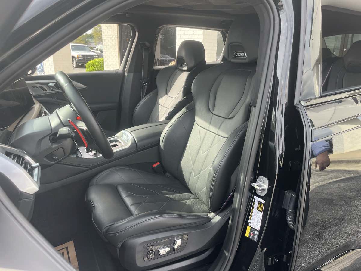 Used 2024 BMW XM AWD/4WD image 10
