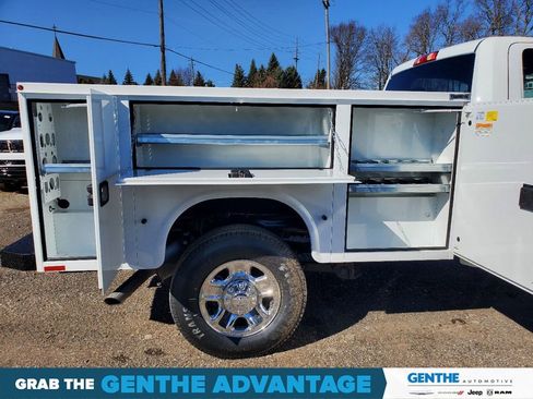 New 2024 RAM 2500 Tradesman w/ Chrome Appearance Group AWD/4WD image 19