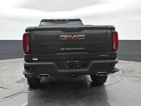Used 2023 GMC Sierra 1500 AT4 w/ AT4 Premium Package AWD/4WD image 11