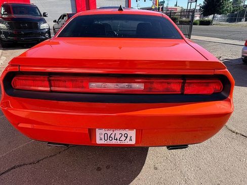 Used 2013 Dodge Challenger R/T RWD image 7