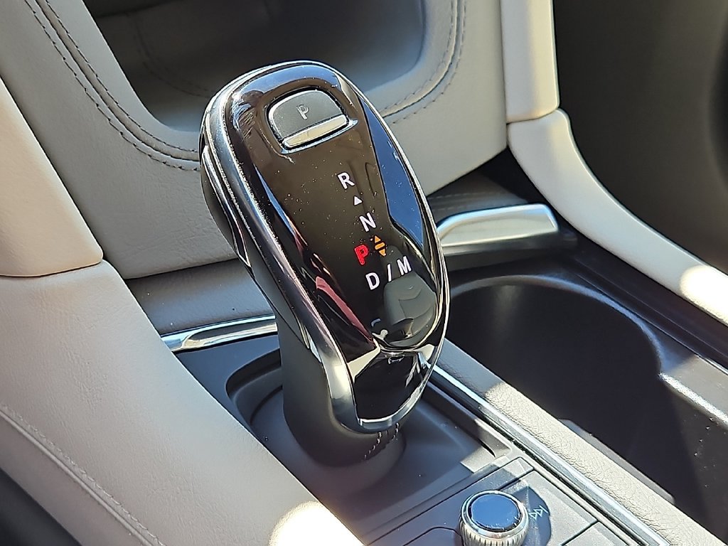 Used 2024 Cadillac XT5 Premium Luxury FWD image 19